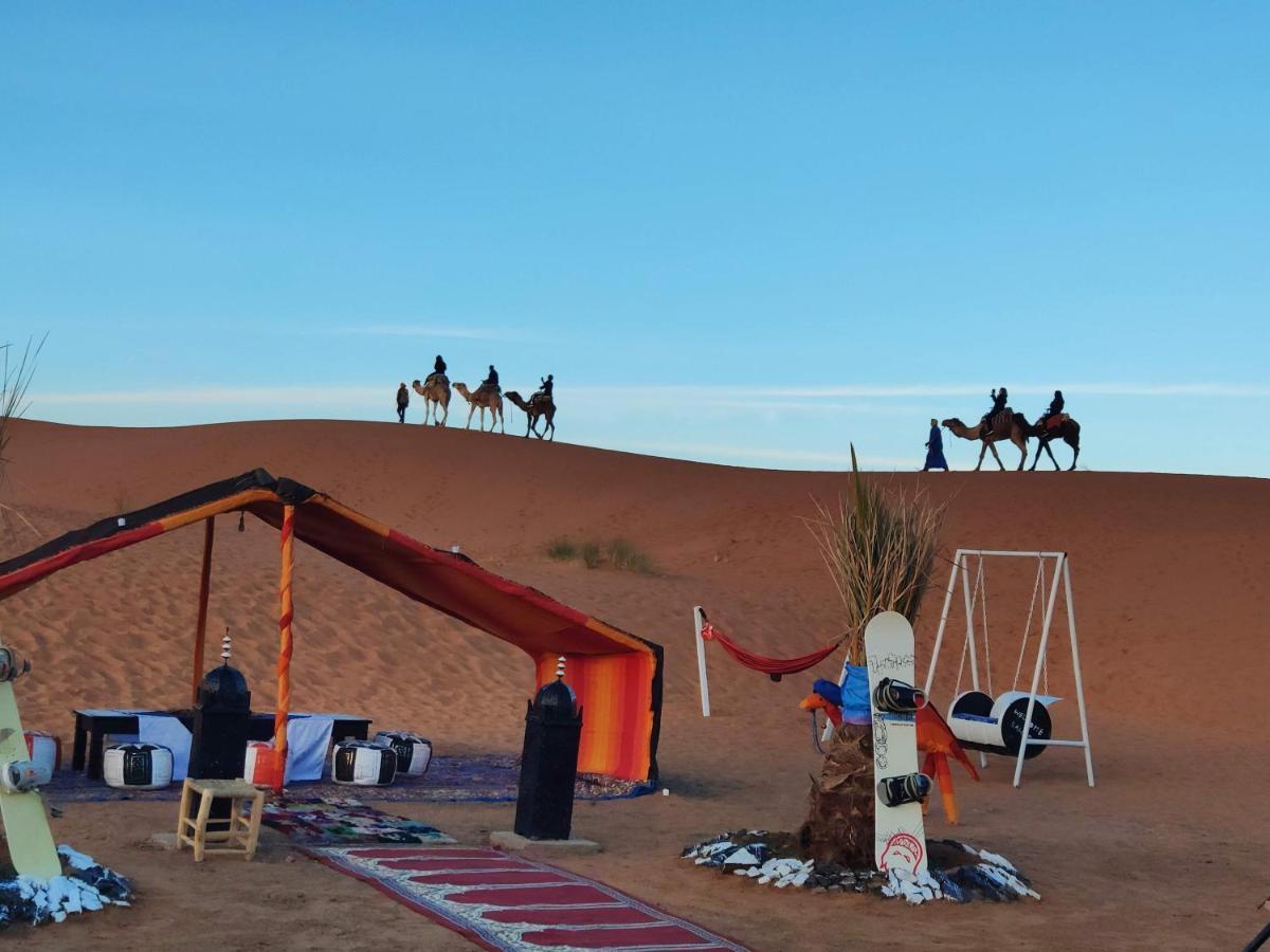 Отель Camel Trips Luxury Camp Мерзуга Экстерьер фото