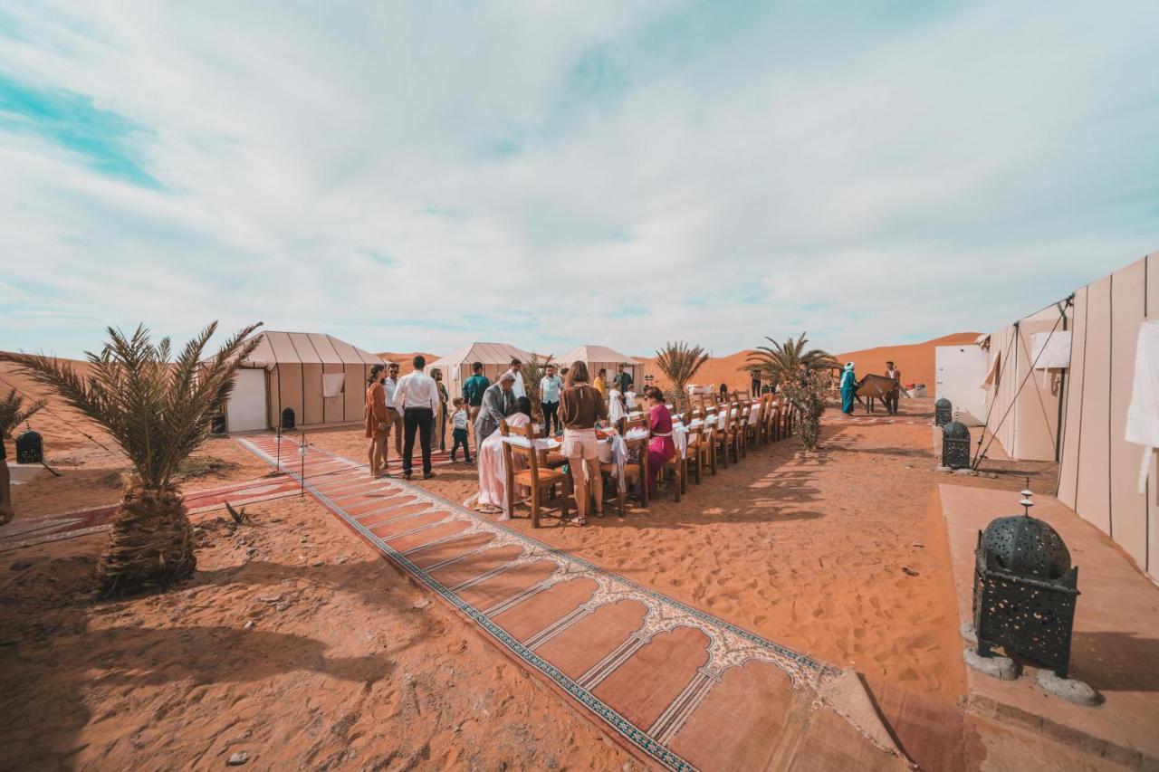 Отель Camel Trips Luxury Camp Мерзуга Экстерьер фото