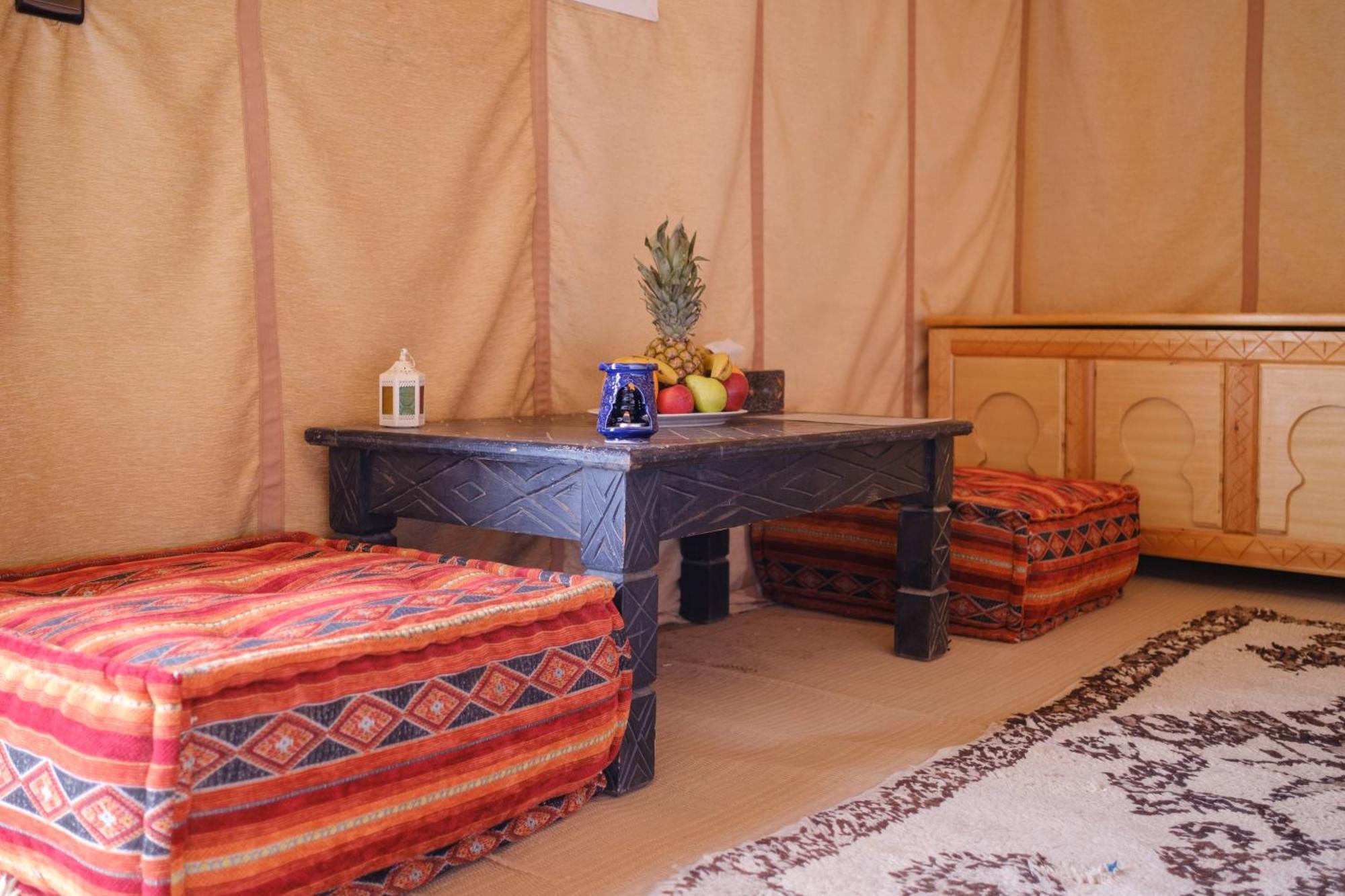 Отель Camel Trips Luxury Camp Мерзуга Экстерьер фото