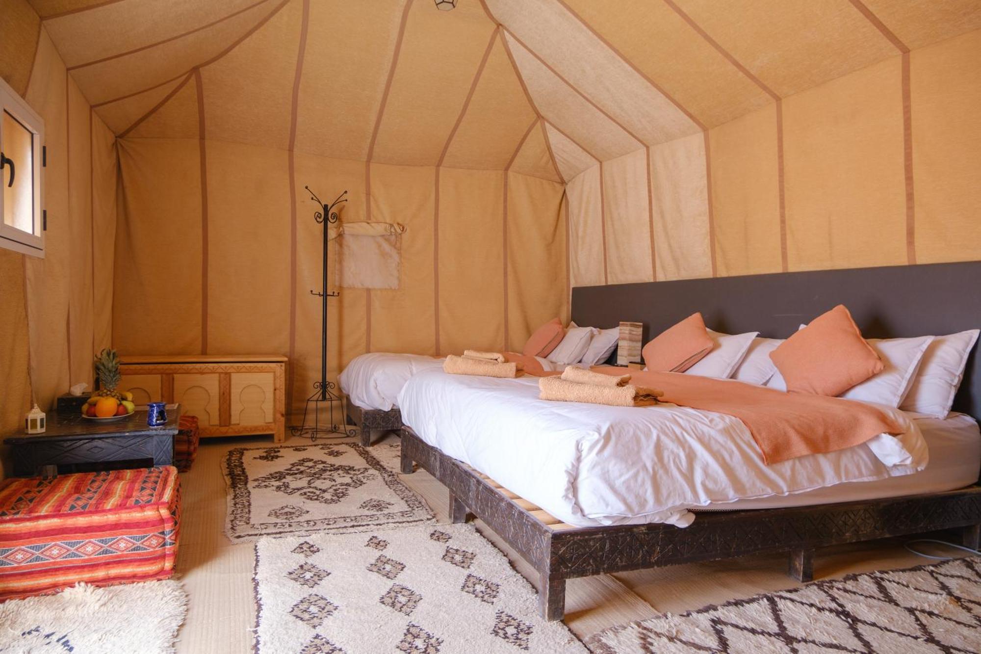 Отель Camel Trips Luxury Camp Мерзуга Экстерьер фото