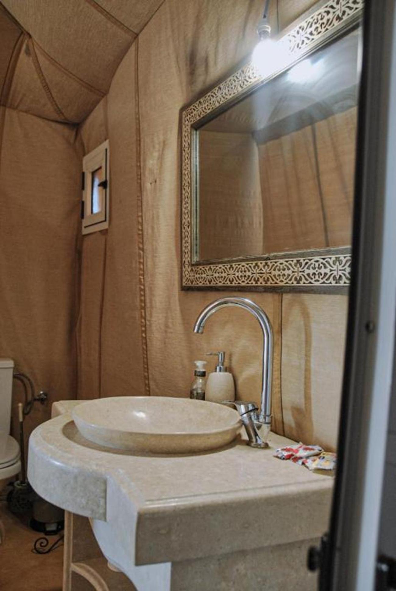 Отель Camel Trips Luxury Camp Мерзуга Экстерьер фото